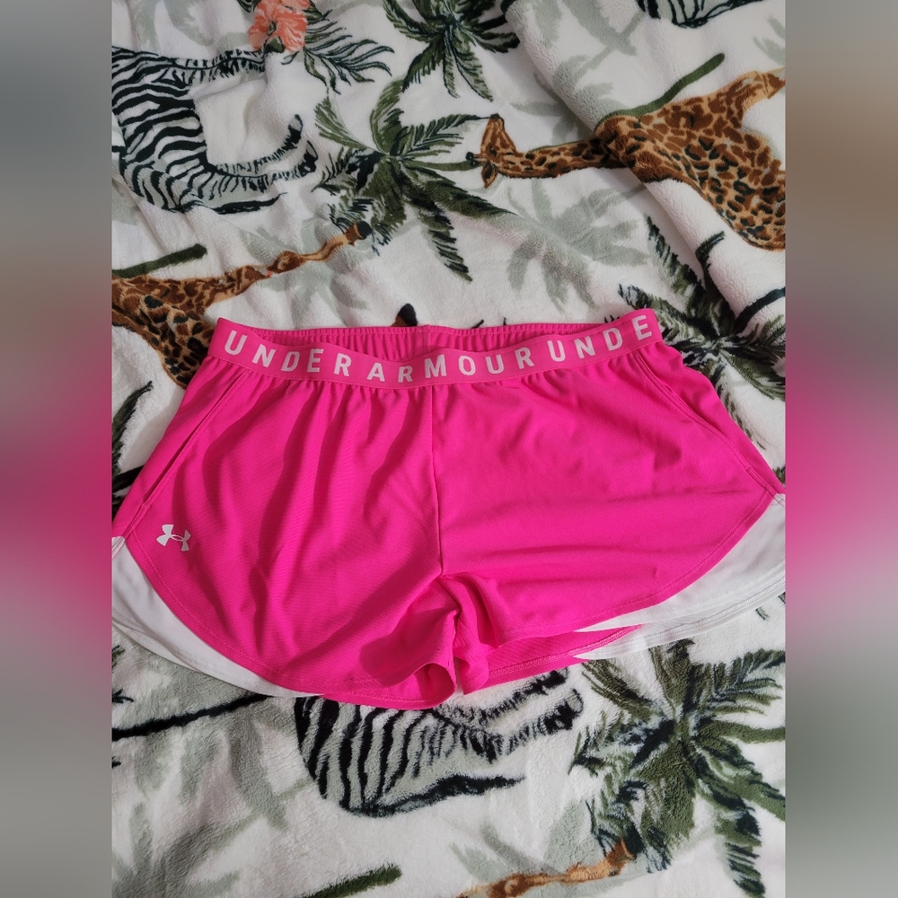 NWOT UA shorts